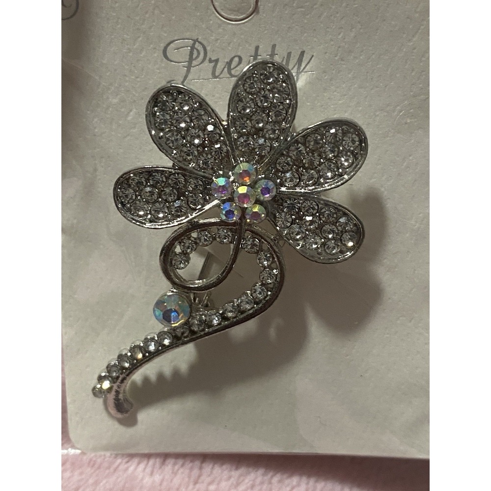 NWT Lili Decorated W/rhinestone flower brooch Margarita Silver Tone Hardware